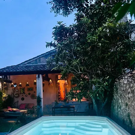 Charming 17th-century Presbytery Saint-Laurent-du-Verdon