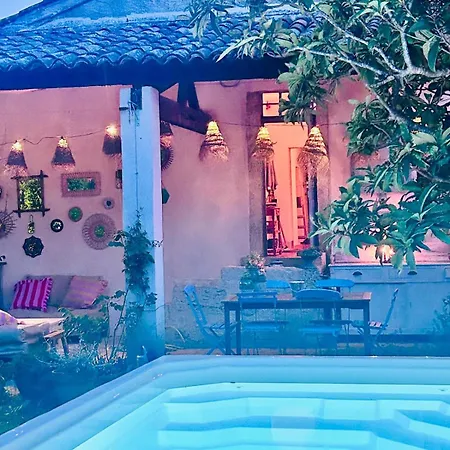 Charming 17th-century Presbytery Saint-Laurent-du-Verdon