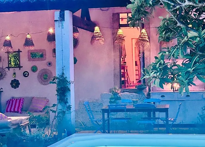 Charming 17th-century Presbytery Saint-Laurent-du-Verdon