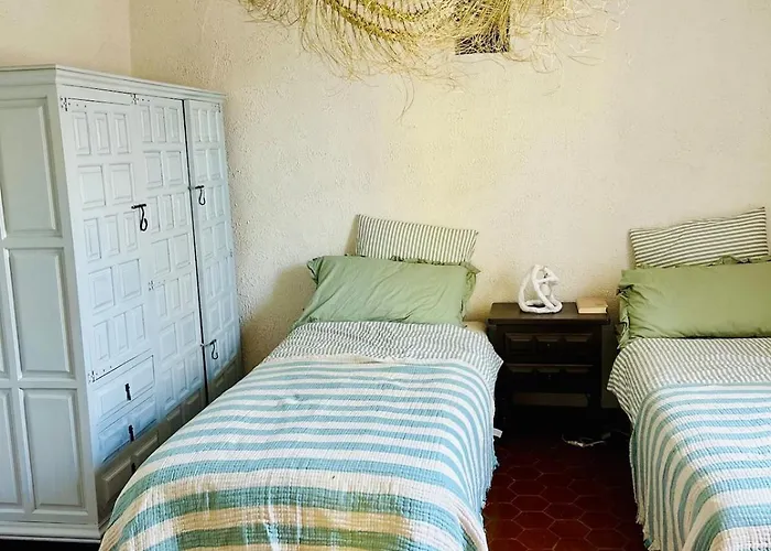 Charming 17th-century Presbytery * Saint-Laurent-du-Verdon